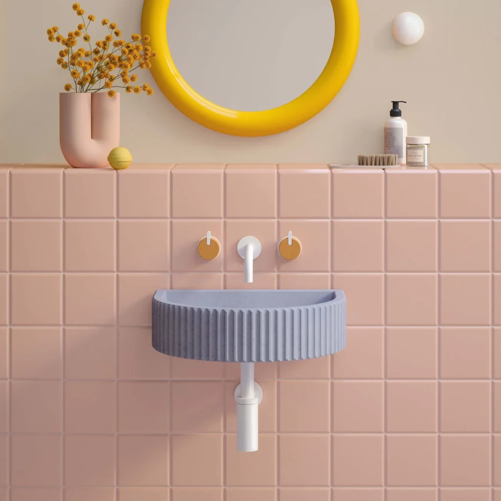 Kast Concrete Basins Luna Waschbecken halbkreisförmig wandmontiert, lavendel Heather, gerilltes Außenmuster